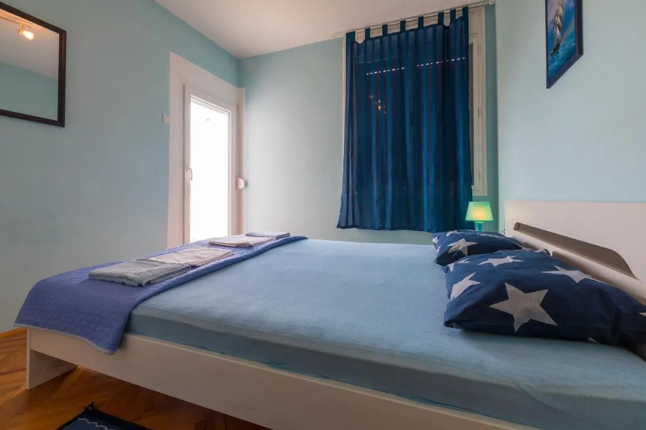 Avisnja Apartment Crikvenica 0*,  Croaţia